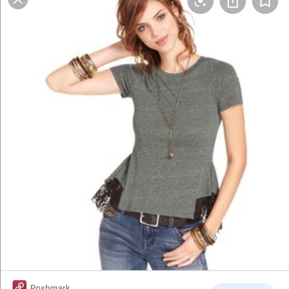 Free People Tops - 🤗 3-$25 Free People L peplum tee